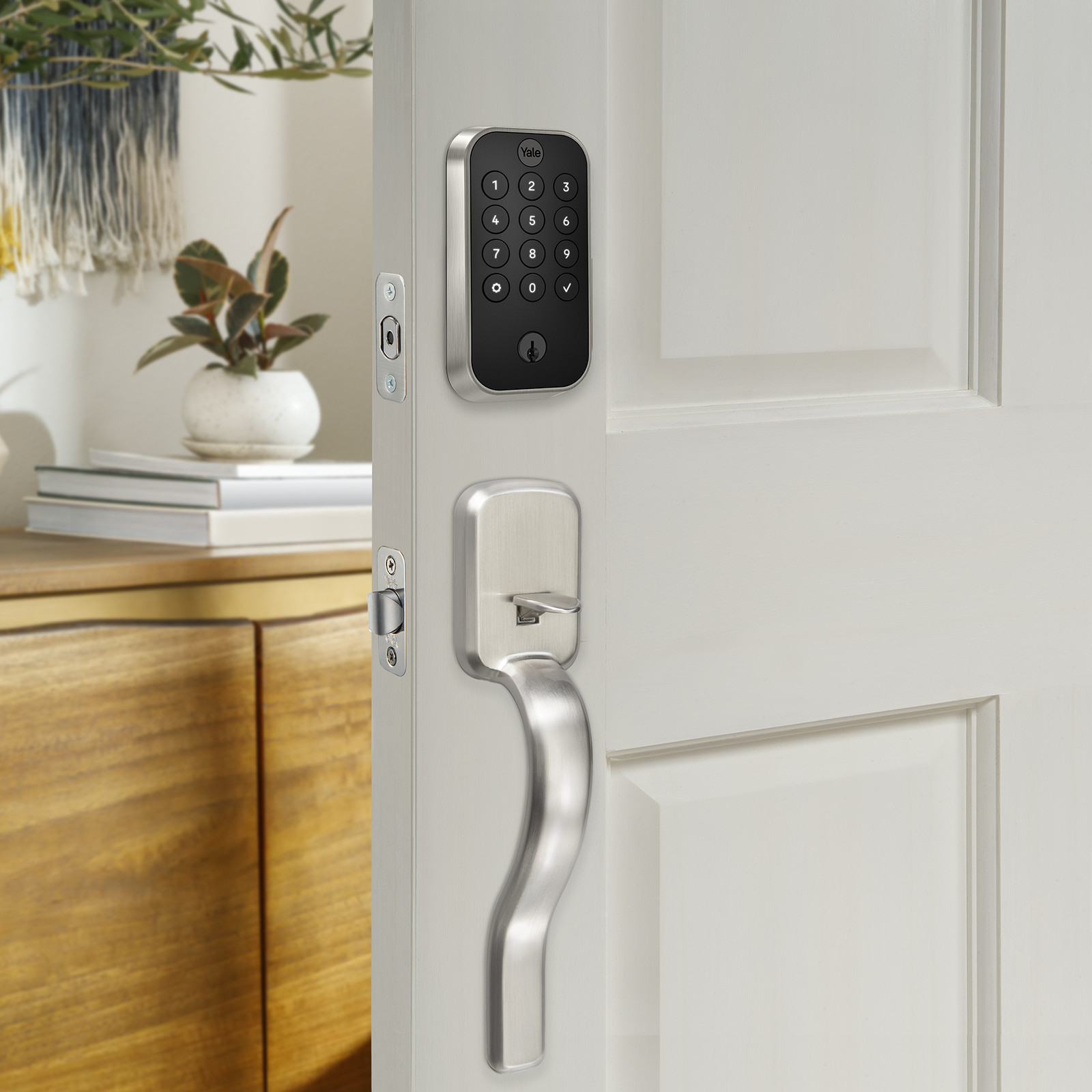 Yale Assure Lock 2 Keypad with Bluetooth and Ridgefield Handle