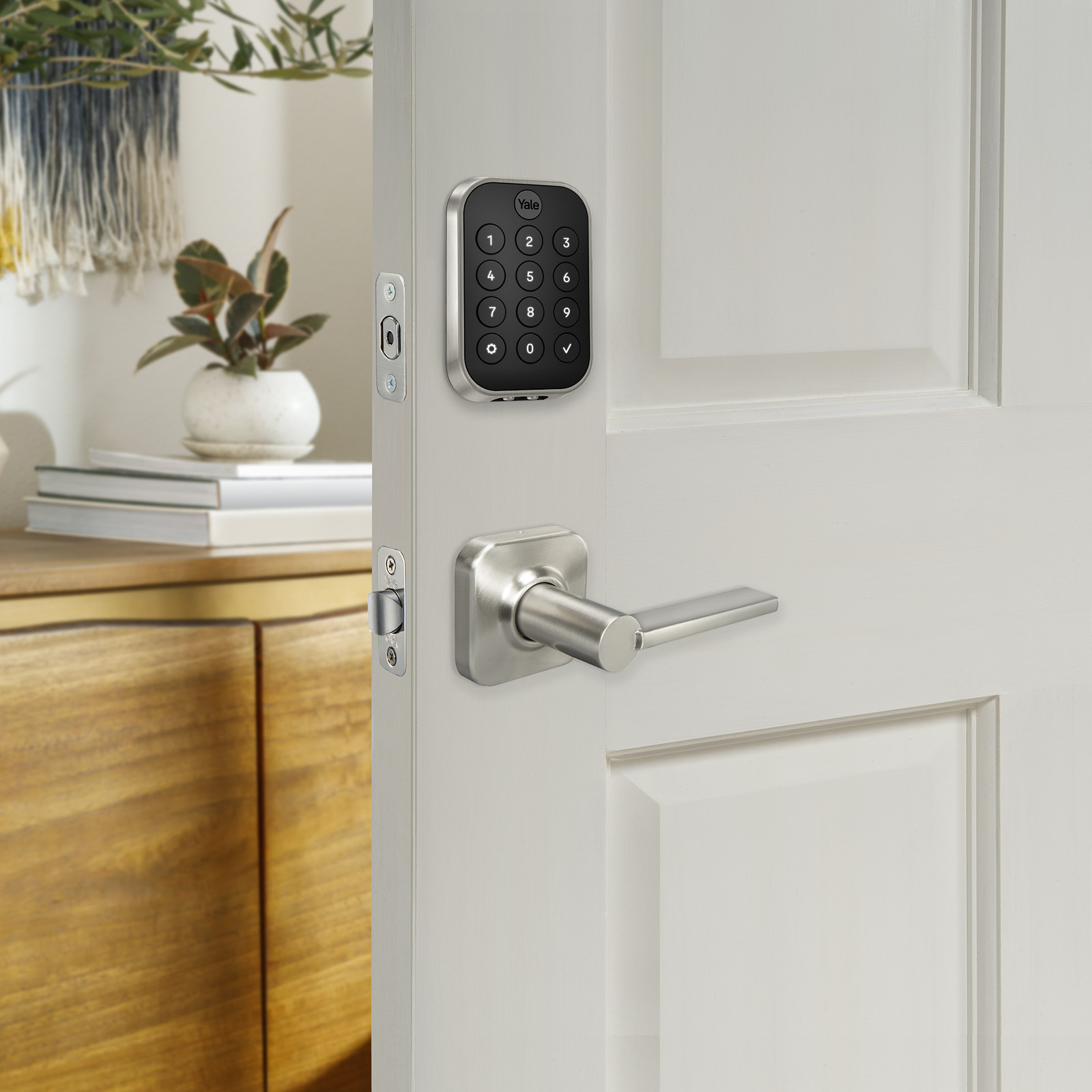 Yale Assure Lock 2 Key-Free Keypad with Bluetooth and Valdosta Lever